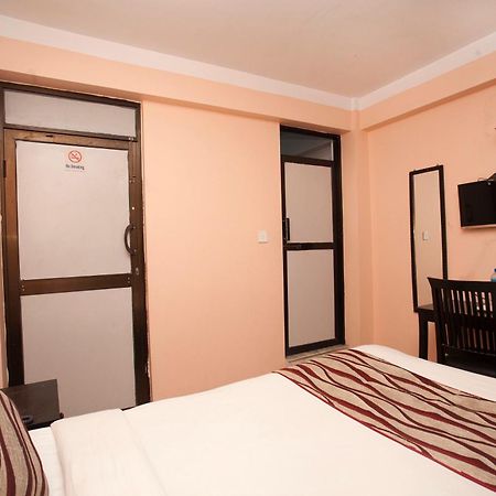 Kathmandu City Hotel Buitenkant foto