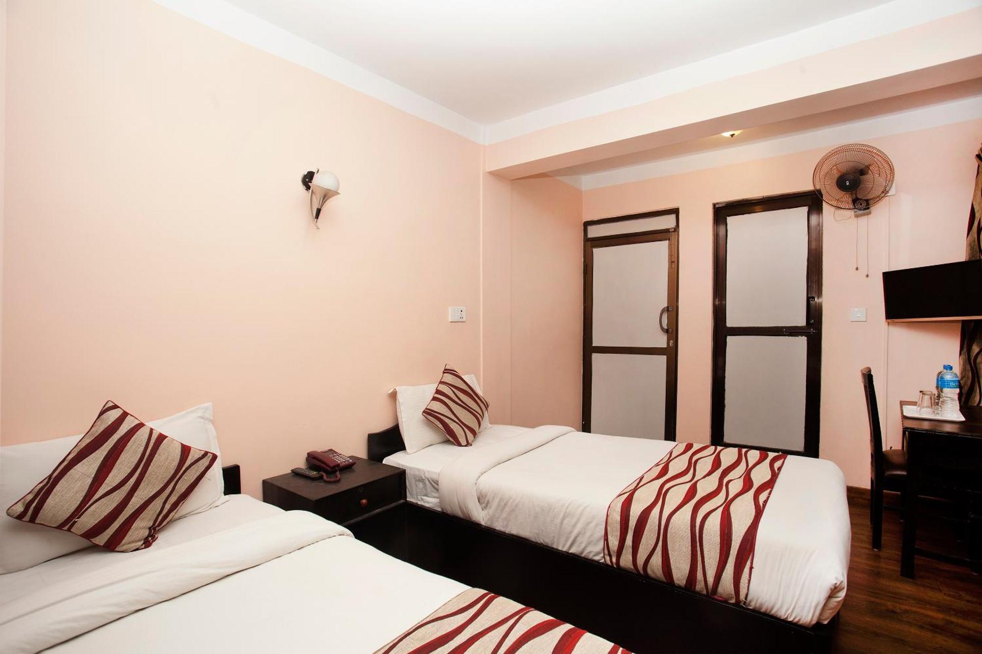 Kathmandu City Hotel Buitenkant foto