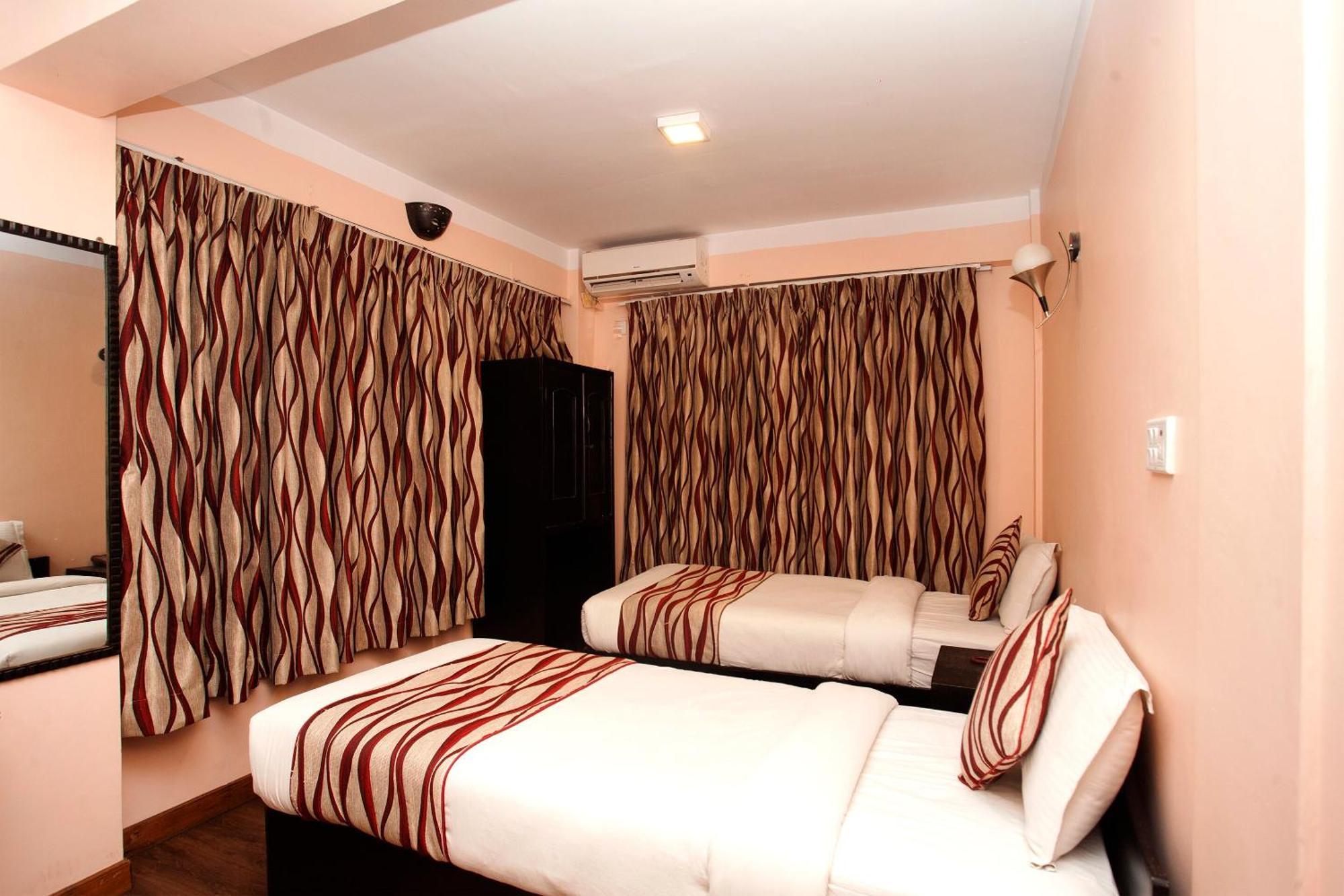 Kathmandu City Hotel Buitenkant foto