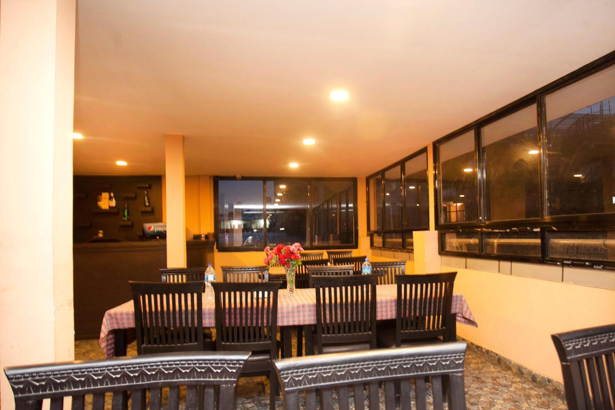 Kathmandu City Hotel Buitenkant foto