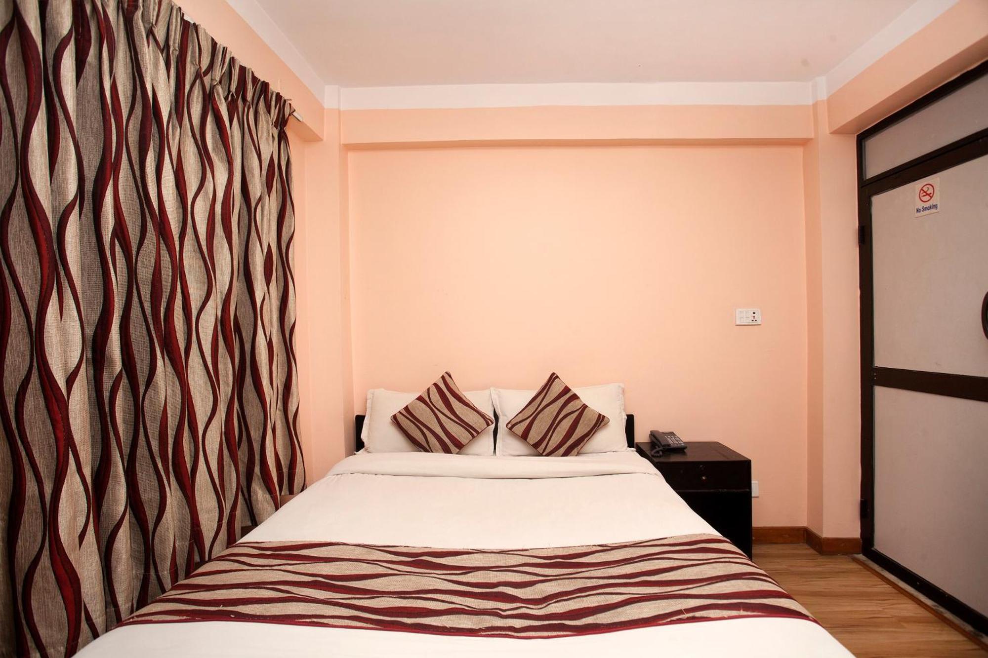 Kathmandu City Hotel Buitenkant foto