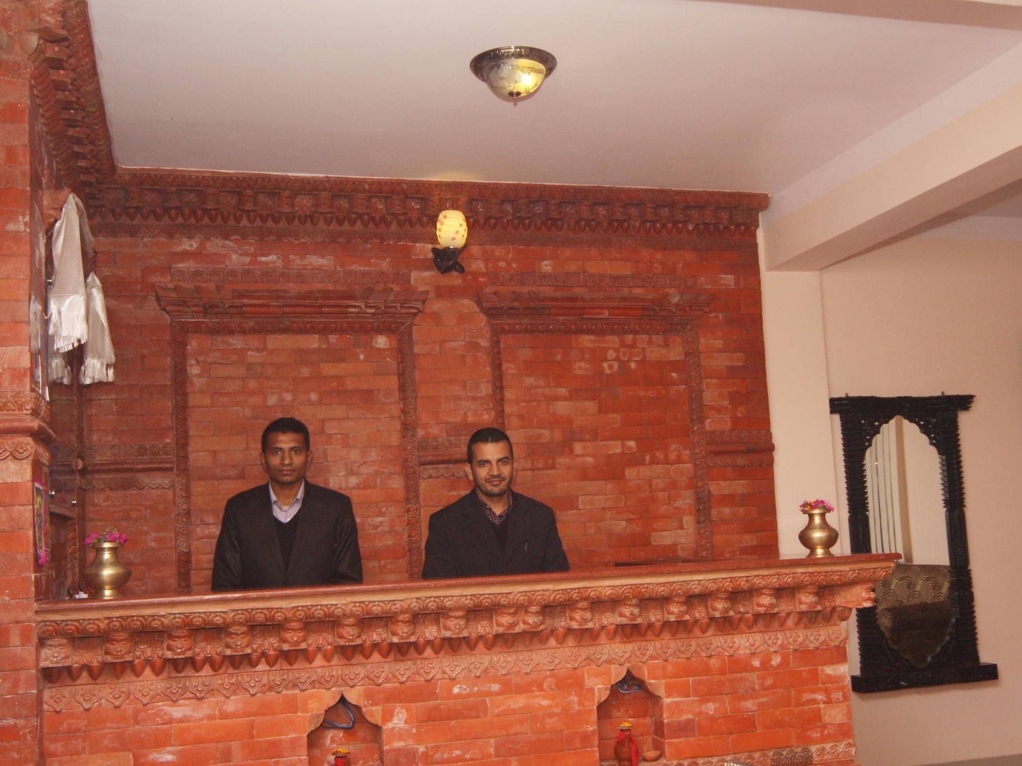 Kathmandu City Hotel Buitenkant foto