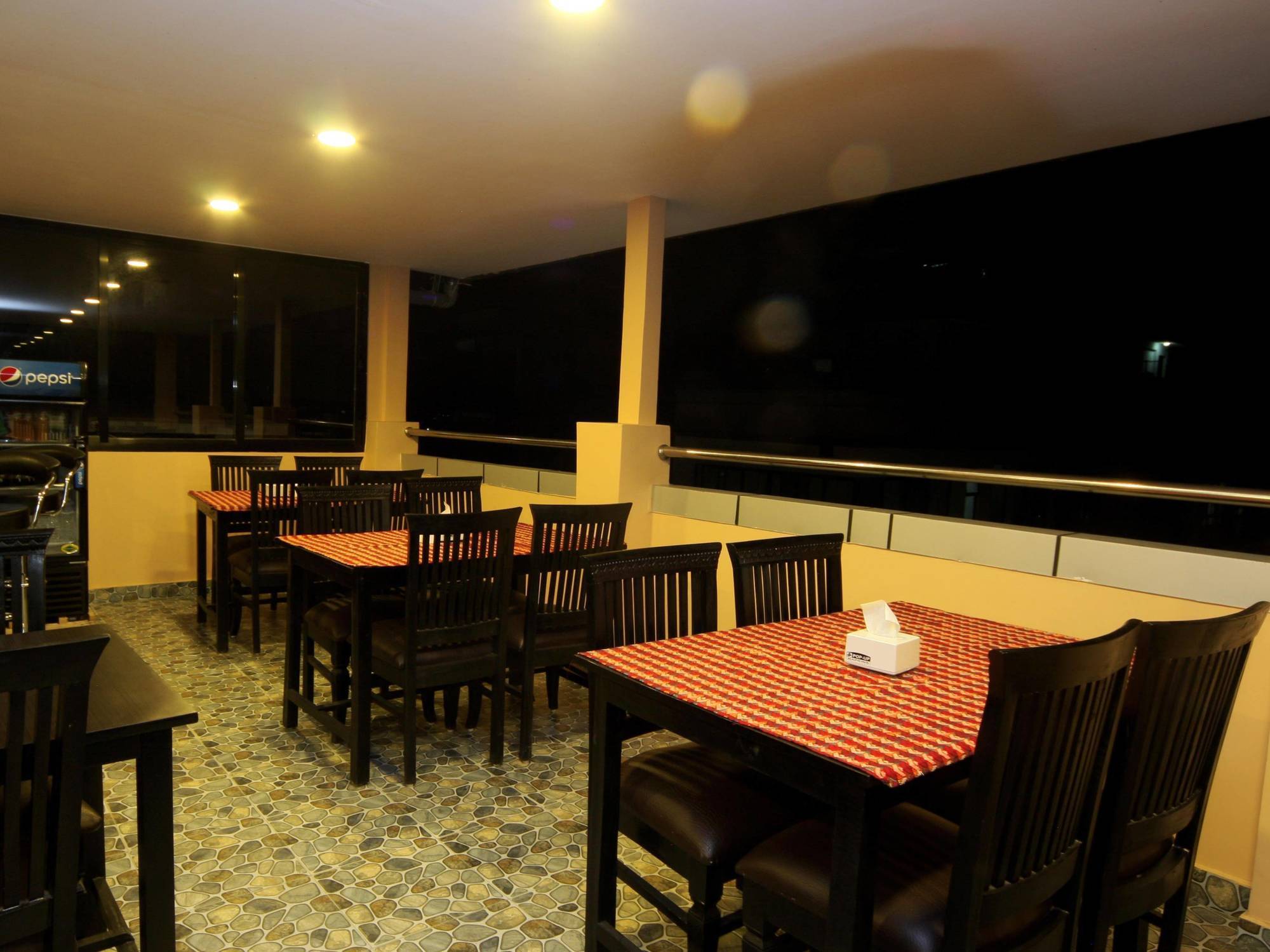 Kathmandu City Hotel Buitenkant foto