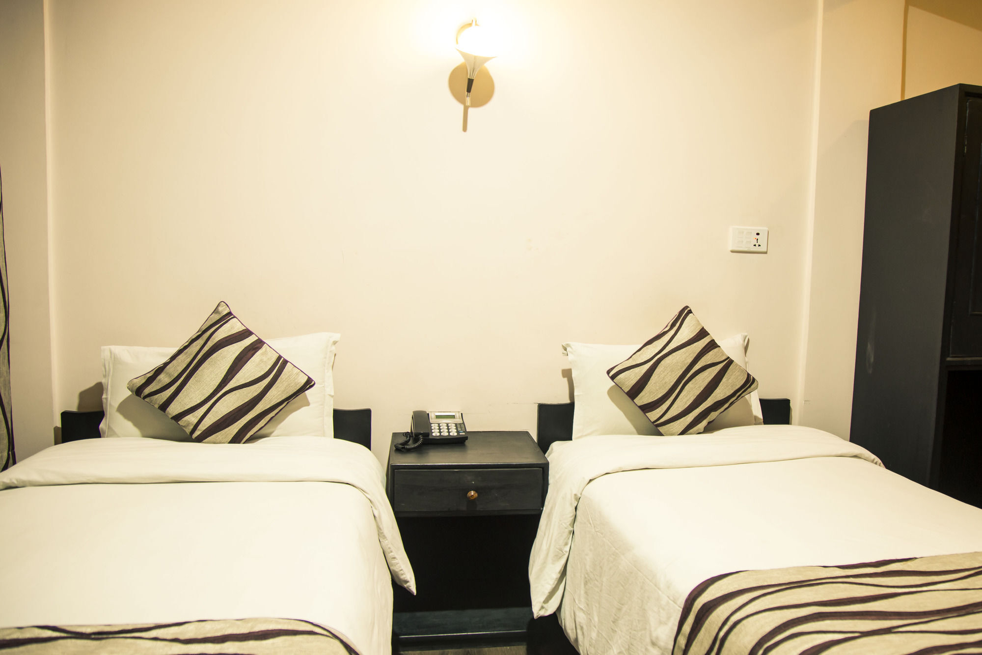 Kathmandu City Hotel Buitenkant foto